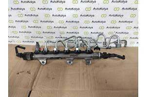 Топливная рейка (рампа форсунок) Opel Vivaro 2.0 dci 2007-2010 (0445214153) Euro 4