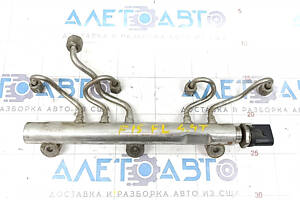 Паливна рейка ліва BMW X5 F15 14-18 4.4T з датчиком