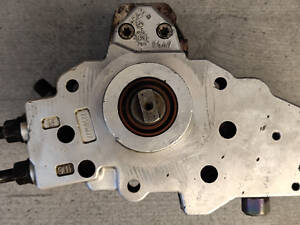 Топливный насос высокого давления (ТНВД) Mercedes Sprinter A6110701401