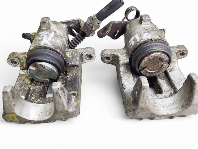 Тормозной суппорт VW Polo 4 седан 2002-2014 - Фото 3