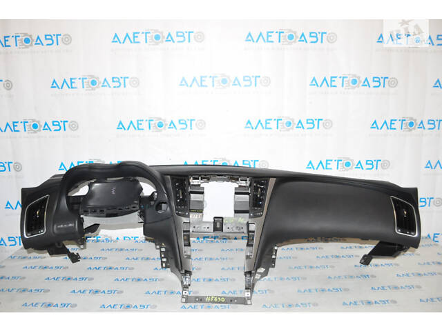 Торпедо передняя панель без AIRBAG Infiniti Q50 14-17 черн под динамик, без заглушек
