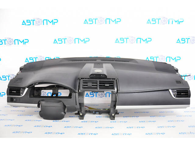 Торпедо передняя панель без AIRBAG Toyota Camry v50 12-14 usa белая строчка