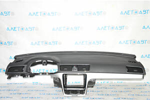 Торпедо передняя панель без AIRBAG VW Passat b8 16-19 USA