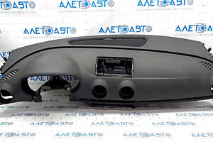 Торпедо передняя панель с AIRBAG Audi A3 8V 15-16 4d, FWD, голая, черная