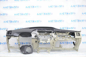 Торпедо передняя панель с AIRBAG Toyota Prius 30 14-15 беж, с накладкой, царапины