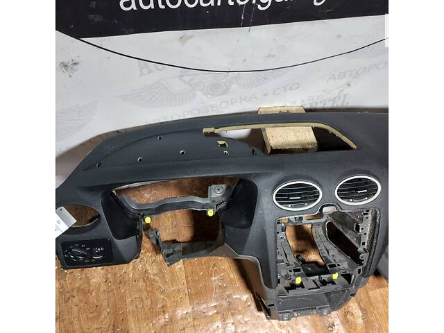 Торпедо под Airbag Ford Focus (II) 2004-2011 4M51A04320A