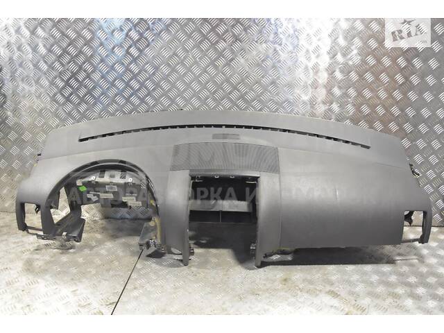 Торпедо под Airbag VW Touareg 2002-2010 7L6857003AC 181700