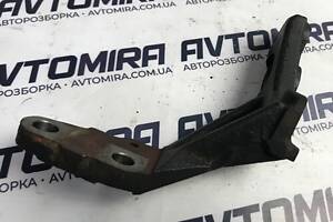 Кронштейн двигателя нижний Toyota Avensis 3 T27 2.0D-4D 3311905010