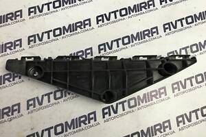 Кронштейн переднего бампера левый Toyota Avensis 3 T27 2009-5253605040