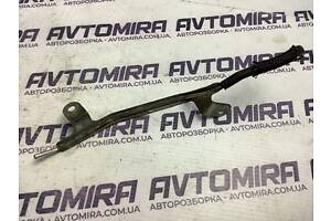 Трубка вакуумна Toyota Avensis T25 2.2 D 2003-2008 2573326010