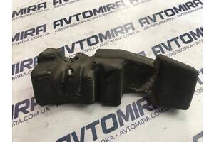 Изолятор блока цилиндров Toyota Avensis T25 2003-2008 1258126010