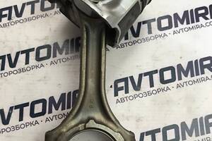 Поршень з шатуном Toyota Avensis T25 2003-2008 131010R020