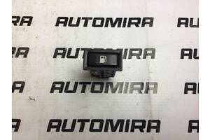 Кнопка открывания лючка топливного бака Toyota Avensis T25 2003-2008 156795