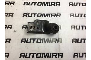 Кронштейн радіатора Toyota Avensis T25 2003-2008 165330R010