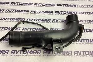 Патрубок интеркулера Toyota Avensis T25 2003-2008 173620R011