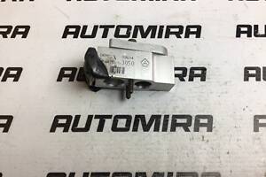 Клапан кондиціонера Toyota Avensis T25 2003-2008 4475003050