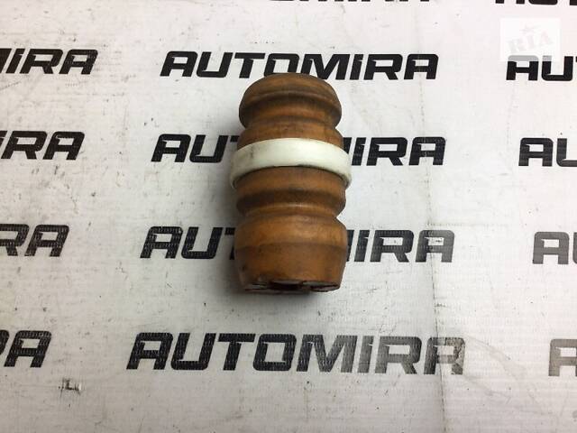 Відбійник переднього амортизатора Toyota Avensis T25 2003-2008 4833102050