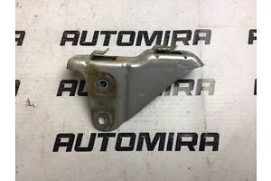 Кронштейн переднего бампера левый Toyota Avensis T25 2003-2008 5208205010