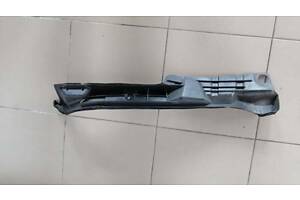 Кронштейн переднього крила правого Toyota Avensis T25 2003-2008 5386605021