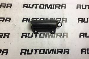 Кронштейн кришки бардачку Toyota Avensis T25 2003-2008 5505435010