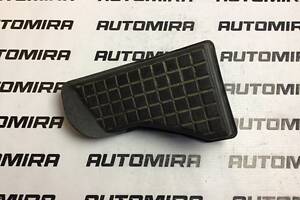 Подставка для ног Toyota Avensis T25 2003-2008 5819205030