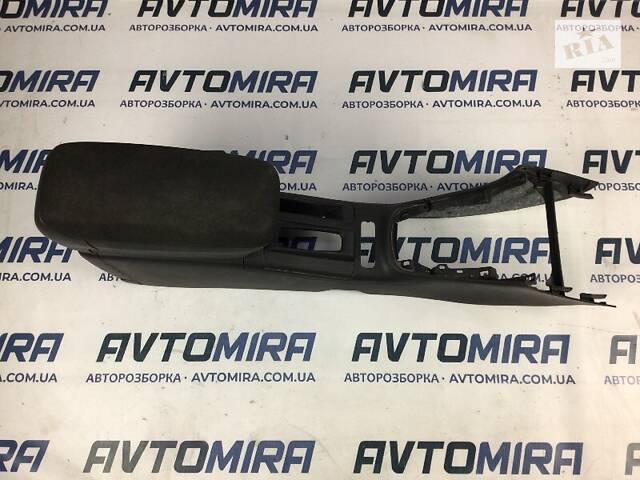 Консоль центральная Toyota Avensis T25 2003-2008 5891105070E0