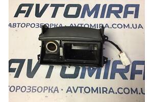 Пепельница Toyota Avensis T25 2003-2008 7411005021