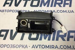 Пепельница Toyota Avensis T25 2003-2008 7411005021