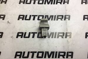 Кронштейн сонцезахисного козирка Toyota Avensis T25 2003-2008 7434805020B0