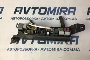 Блок предохранителей Toyota Avensis T25 2003-2008 8211105C40