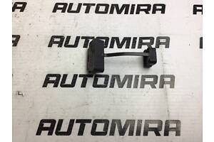 Заглушка салона Toyota Avensis T25 2003-2008 8282120330