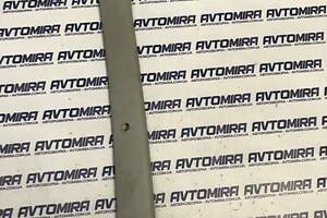 Накладка крышки багажника правая Toyota Avensis T25 HB 2003-2008 6793705010