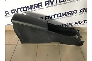 Подлокотник центральная консоль Toyota Avensis T27 2009-5892505010C0