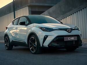 Toyota chr Ch-r szyba przednia czolowa radar