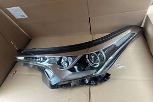 Toyota chr фара перед линза led запчасть 81150-f4030