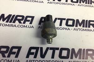 Датчик давления масла Toyota Corolla 1.4 D-4D 2000-2006 8353030090