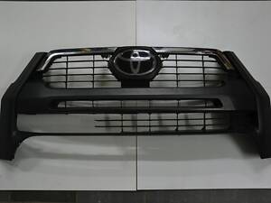 Toyota Hilux VIII 20- Решітка гриля 53111-YP040