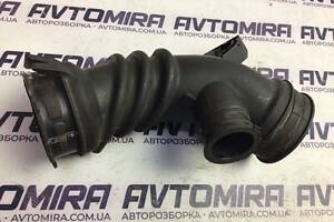 Патрубок воздушного фильтра Toyota Yaris XP9 1.4 D-4D 2006-2011 1788233010