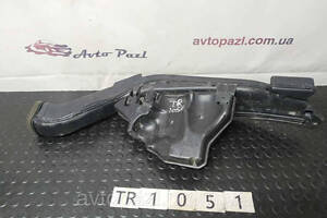 TR1051 17893F0020 воздухозаборник 2 части Toyota Camry V70 18- 0