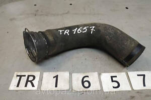 TR1657 1734226110 патрубок интеркулера Toyota Avensis T27 09-0