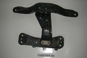 Траверса коробки Subaru Forester (SH) 2008-2012 41011AG011