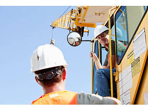 Требуется Крановщик!