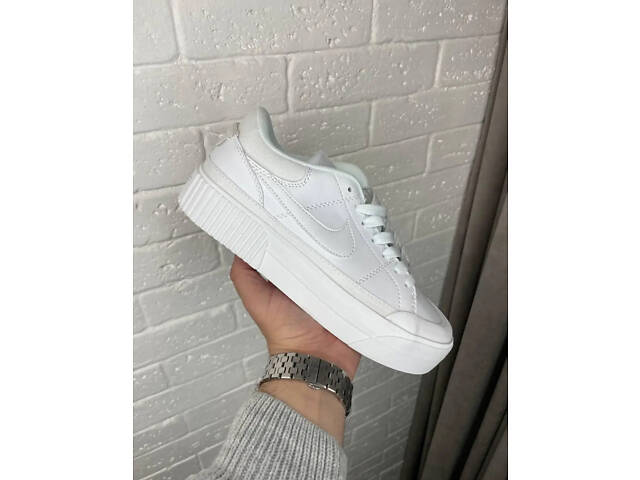 Трендові кросівки nike білі - Фото 4