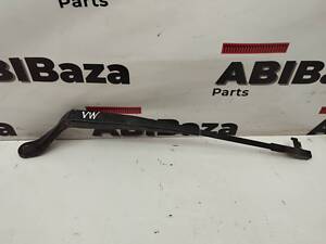 Держатель щетки стеклоочистителя передний правый Volkswagen Sharan (2000-2010) 7M3955410B