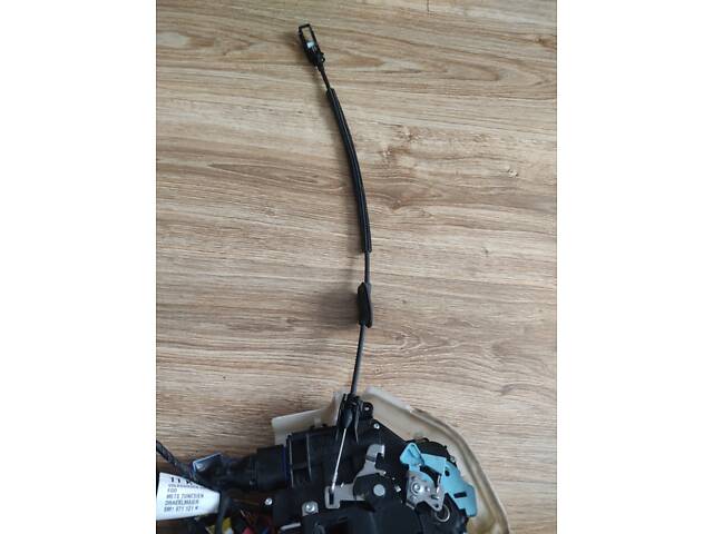 Трос (тяга) замка двери передний левый Golf5+, 109452, 5M08370858 - Фото 1