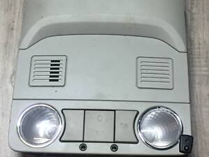 Центральный плафон подсветки салона 3Т0947105-В Skoda Yeti, б/у.