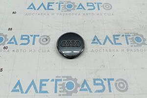 Центральный колпачок на диск Audi Q5 80A 18- 61мм, графит