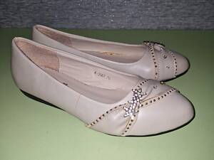 Туфлі - балетки жіночі беж р.36