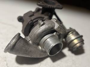 Турбина Renault 8200398585 Renault Megane 2003-2008