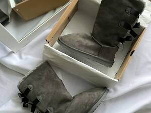 UGG Bailey Bow Gray (Розробка)